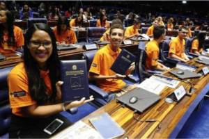 Notícia: Em Santarém, estudante é escolhida para o Jovem Senador 2022